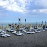 Stone Izola